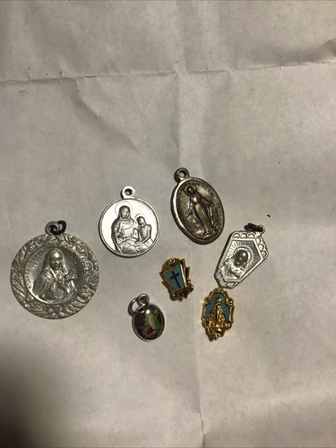 Misc religious pendants - 5,